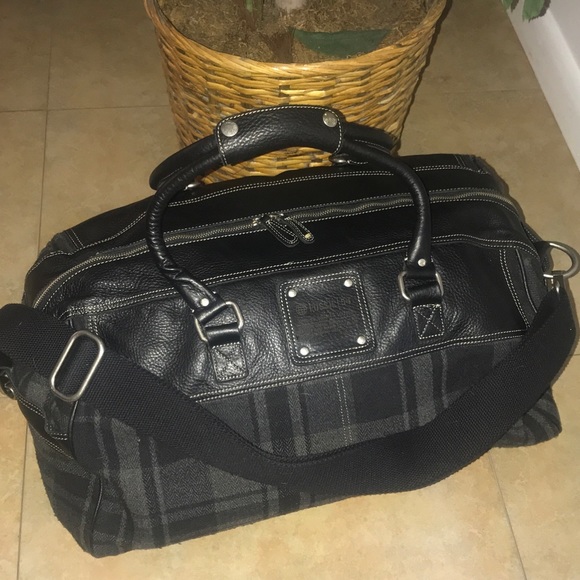 Fossil Other - ⭐️ Fossil duffel bag ⭐️